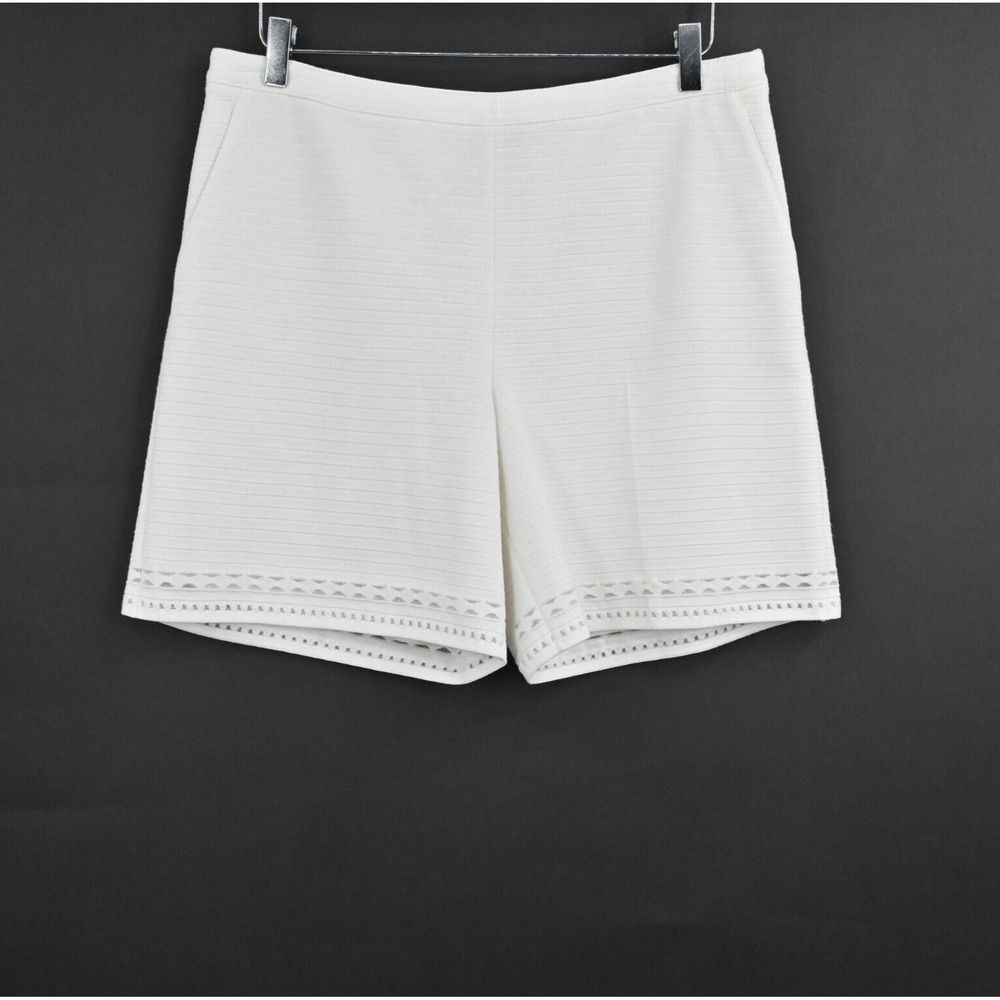 ST JOHN Womens Emma Fit Bianco Shorts Size 10 White Knit Lined Quiet Luxury Chic